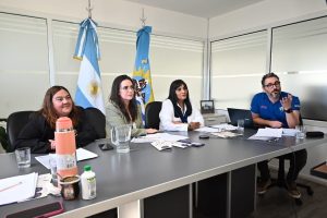  Santa Cruz realizó el primer Encuentro Provincial de Guarda con Fines Adoptivos Santa Cruz realizó el primer Encuentro Provincial de Guarda con Fines Adoptivos